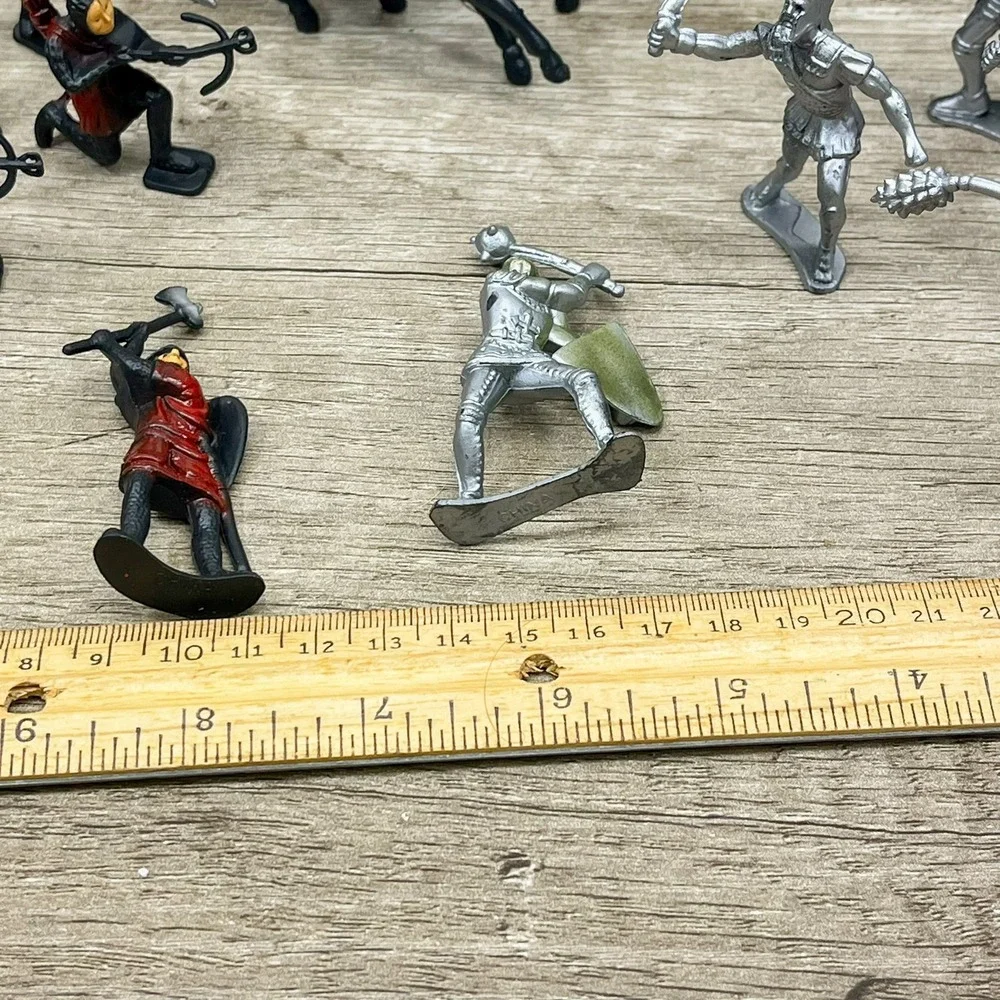 Vintage Plastic Medieval Knights and Dragons Toy Figures Lot Red Silver